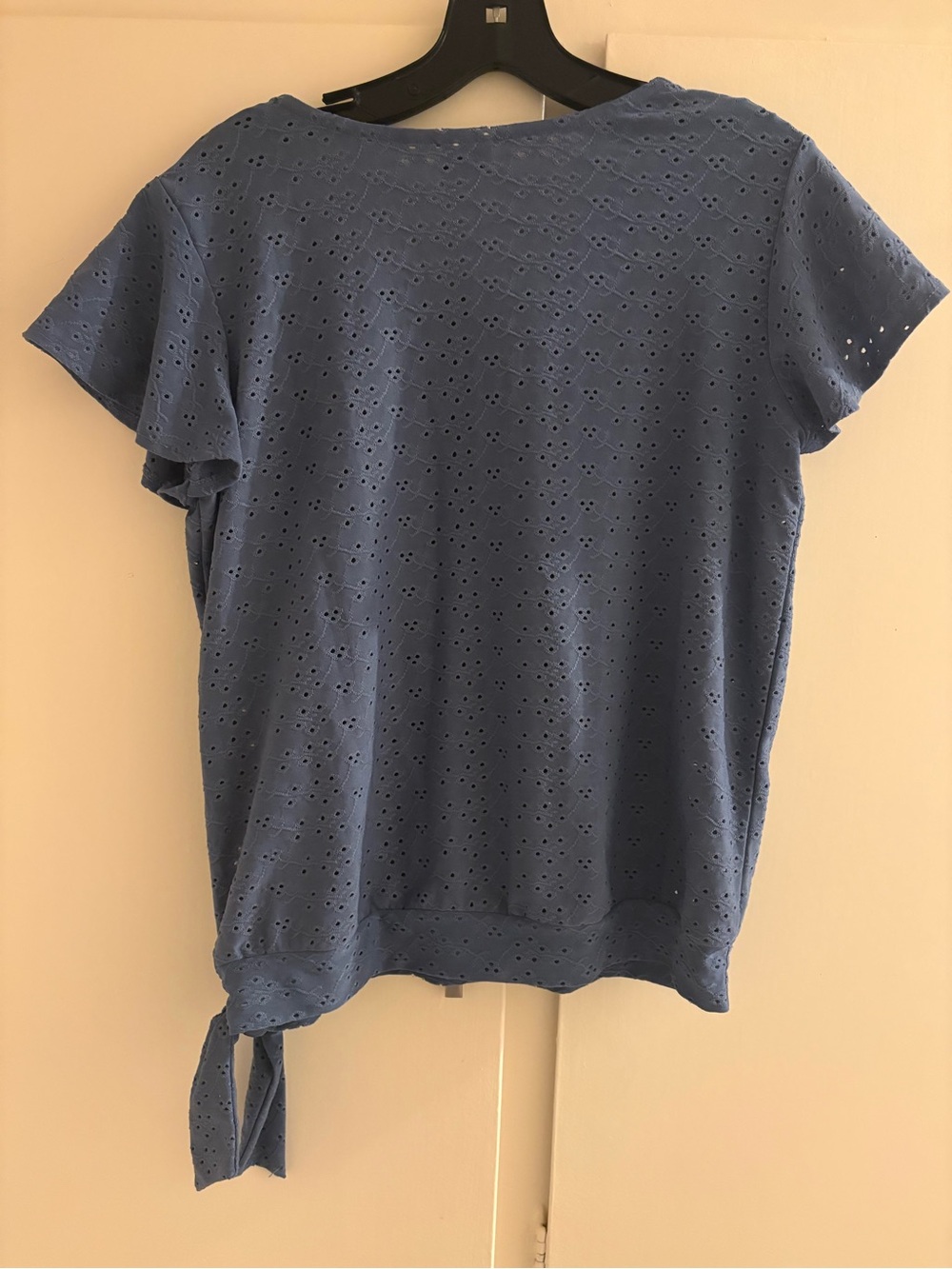 Wrapper Blue Eyelet Tie-Hem Short Sleeve Top - Picture 2 of 2